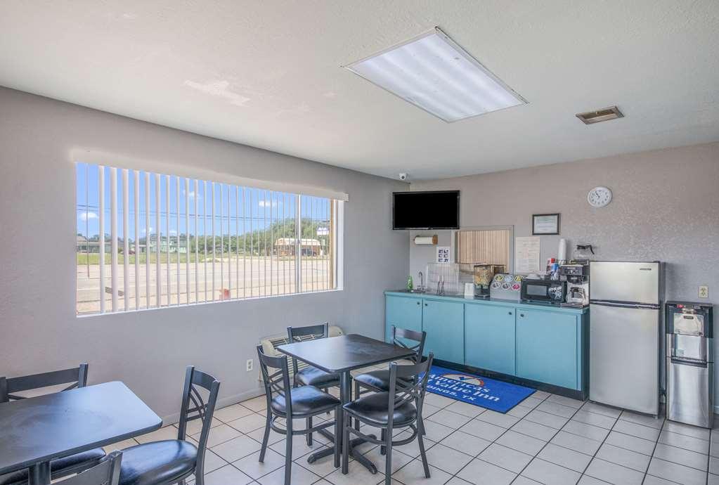 Americas Best Value Inn Giddings Bagian luar foto