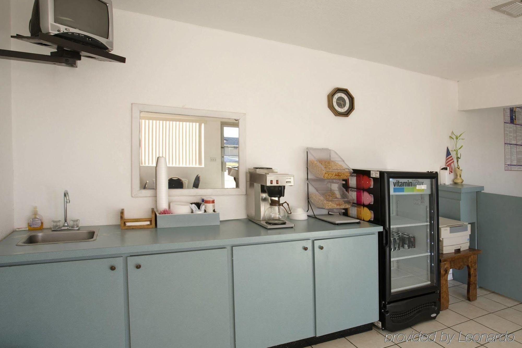 Americas Best Value Inn Giddings Restoran foto